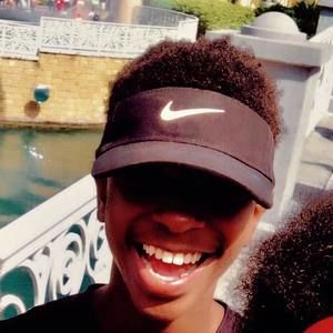 Meet your Posher, Davon